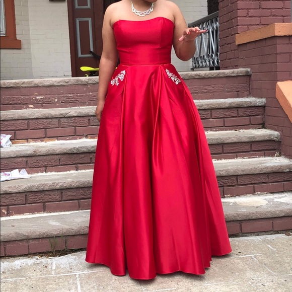 Prom Dress - Picture 1 of 1